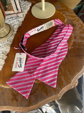 Bow Tie - Pink Striped Self-Tie Bow Tie